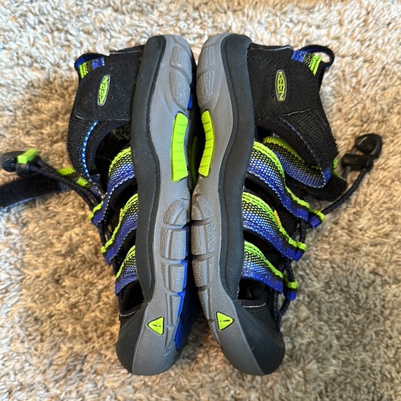 Little Kid’s Keen Sandals “Newport H2” size 11 LIKE NEW!!! - Picture 4 of 6